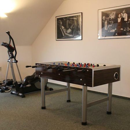 Apartman V Podskali Hluboka nad Vltavou Luaran gambar